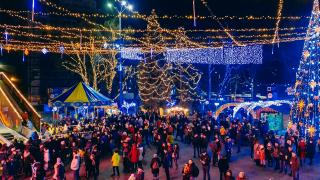 /ВИДЕО/ Ресторан, ужин в замке или домашний уют? Как кишиневцы планируют встретить Новый год
