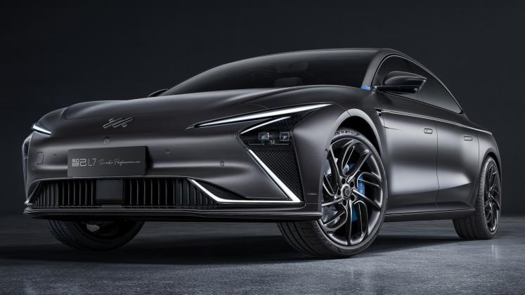 IM L7 electric sedan_89
