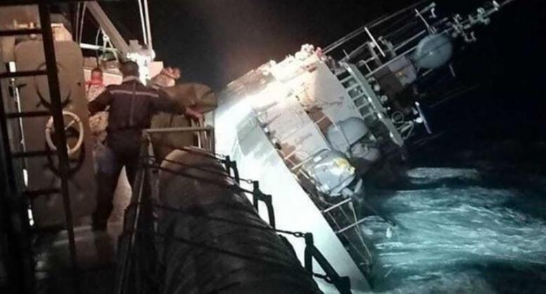 Thailand Ship sinks-709937_850x460