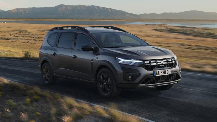 Dacia Jogger Hybrid 140_10