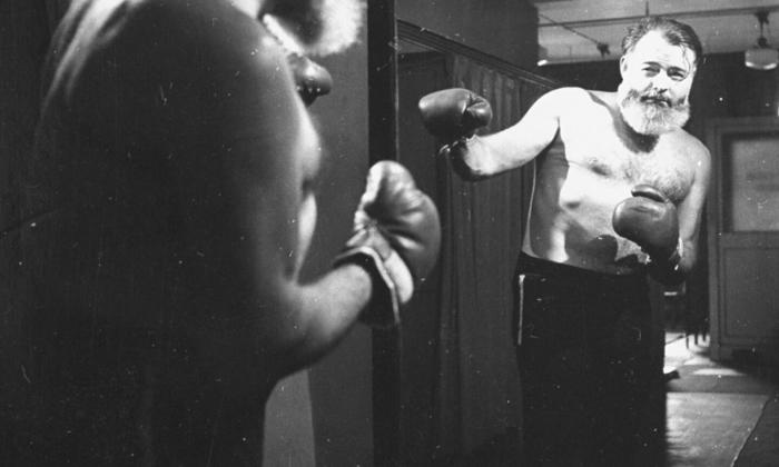 035-ernest-hemingway-theredlist-e1437495980973