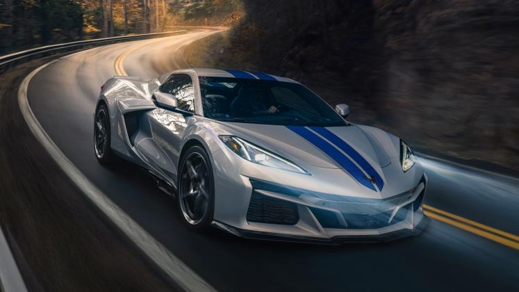 New 2024 Chevrolet Corvette E-Ray us spec_30