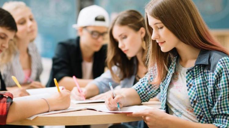 1558416918_1541509779_studenti-1024x615-1-900x505
