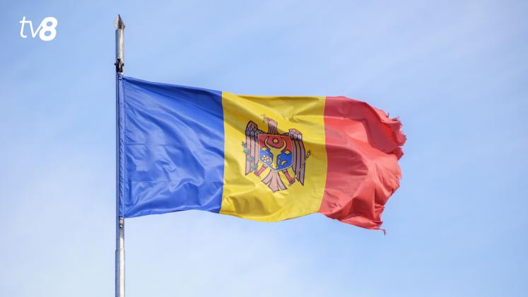 Flag Moldova 16