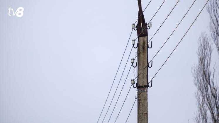 Stâlpi electricitate 3