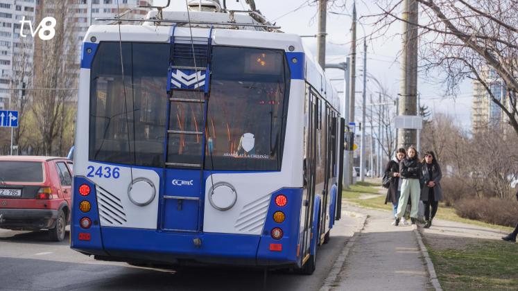 Transport public troleibuz 4