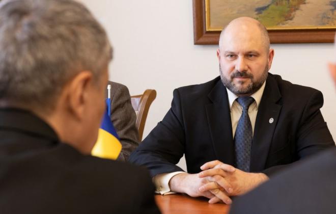 Victor Parlicov, întrevedere cu omologul său de la București