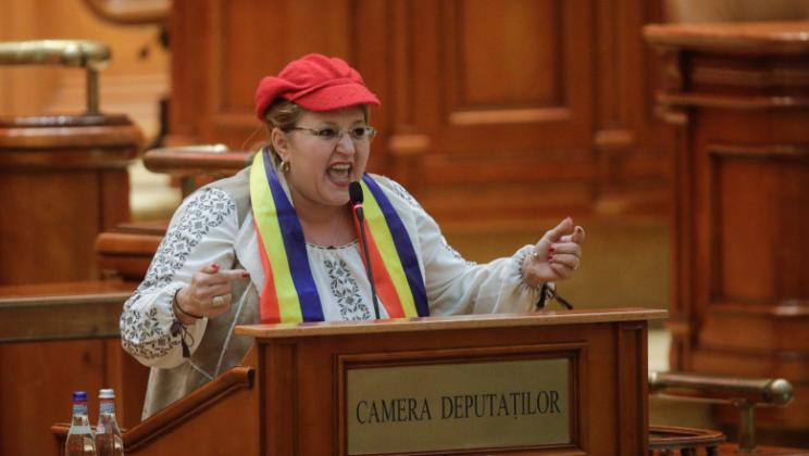Diana Șoșoacă