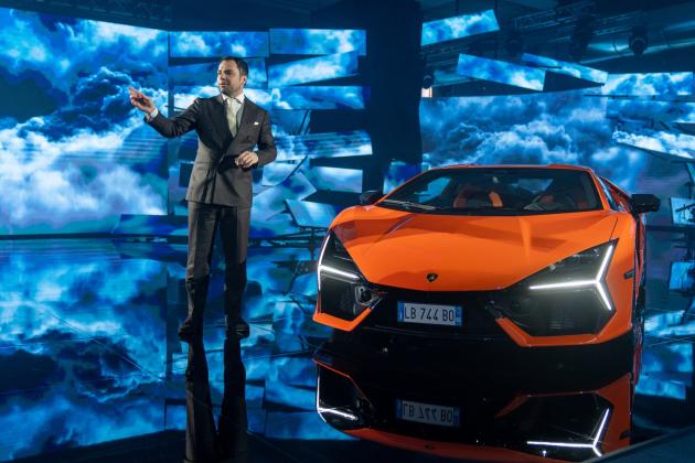 Lamborghini-Revuelto-world-premiere_9