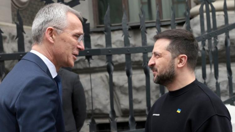 stoltenberg-zelenski-900x505