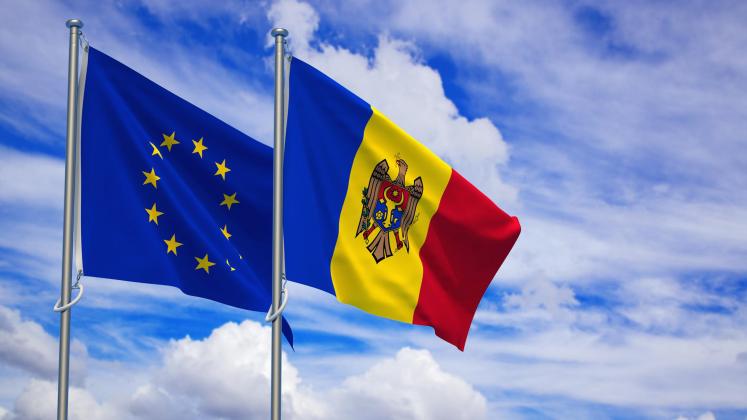 Moldova Europa Flag