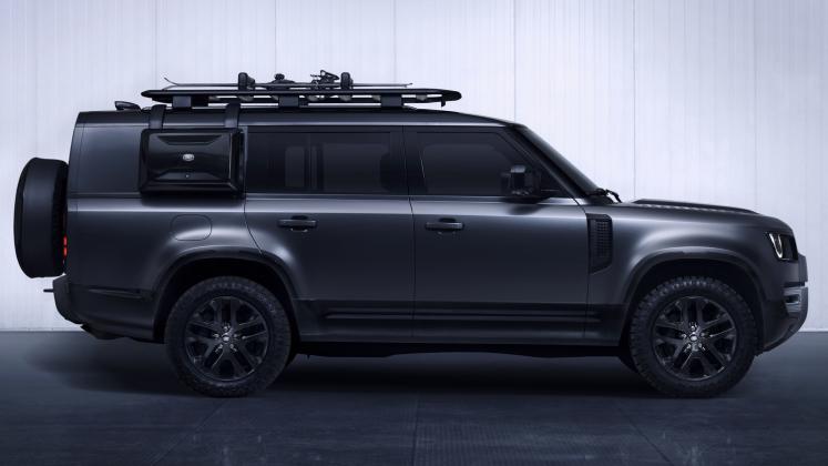 Land-Rover-Defender-130-Outbound_1