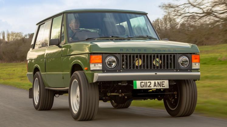 Inverted-Range-Rover-restomod_35