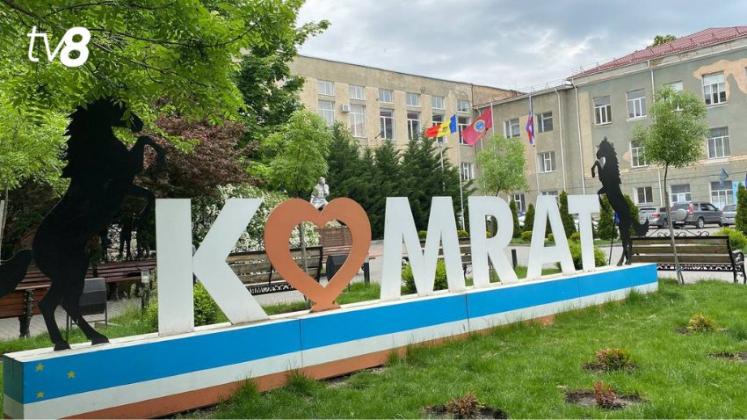 Comrat (2)