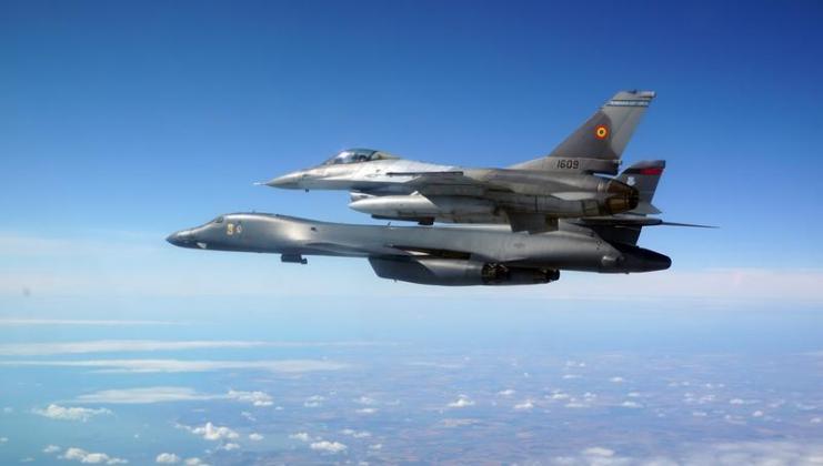 image-2020-05-29-24024652-41-bombardier-strategic-1b-lancer-antrenament-16-romanesti