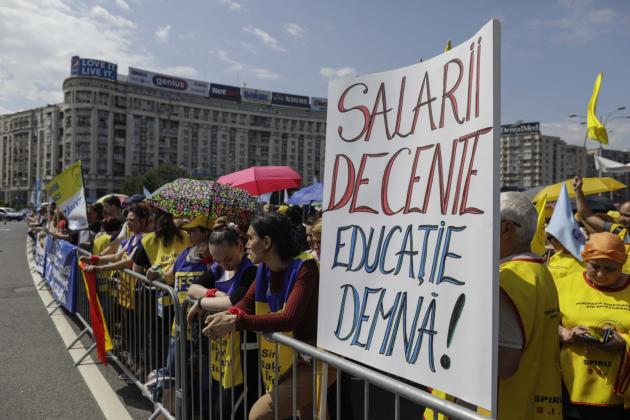 protest-profesori-salarii-decente-1536x1024