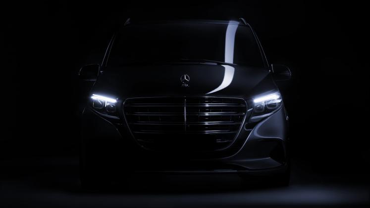 New-2023-Mercedes-Benz-V-Class-teaser