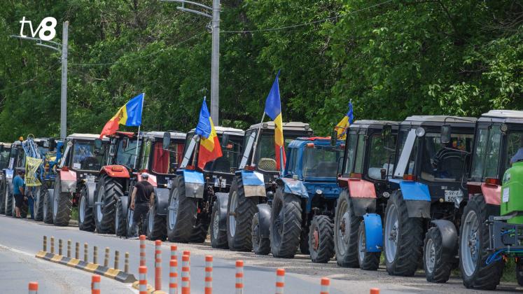 Fermieri protest tractor 16