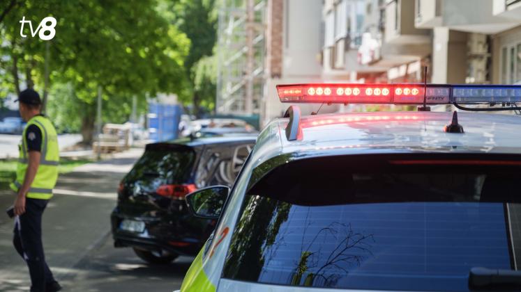 Poliția polițist