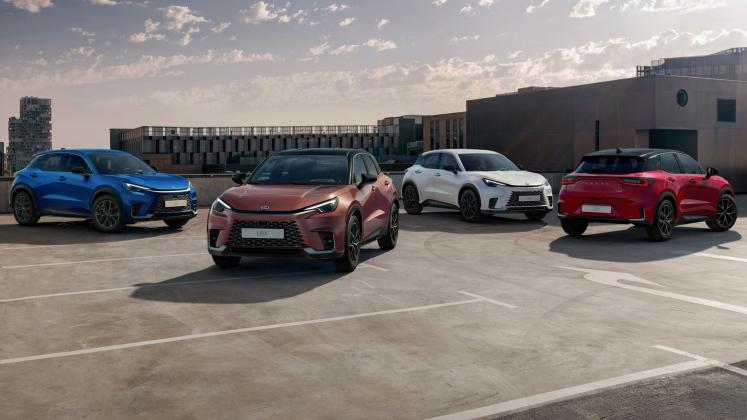 New-2023-Lexus-LBX_101
