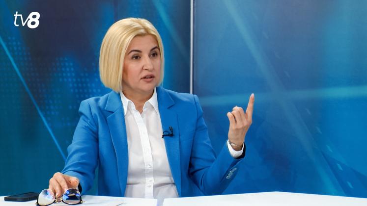 Irina Vlah 8