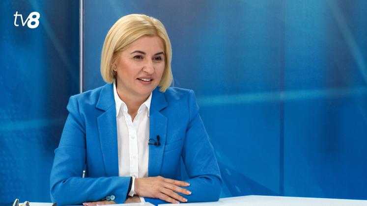 Irina Vlah 6