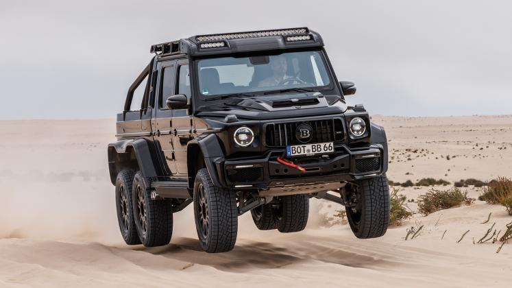 New-2023-BRABUS-XLP-800-6x6-Superblack_26