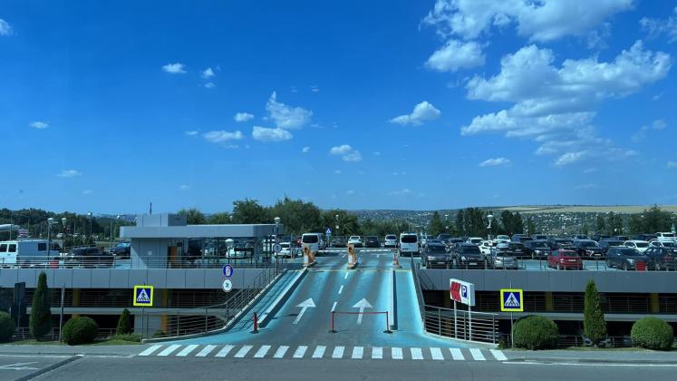 parcare aeroport