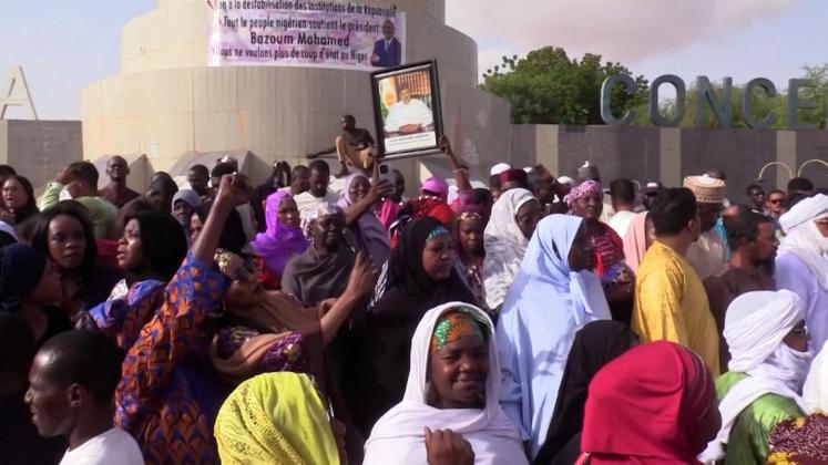 LOVITURA-STAT NIGER