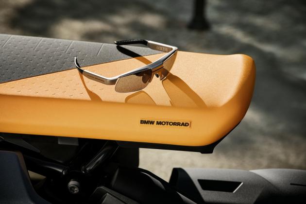 BMW-Motorrad-ConnectedRide_4