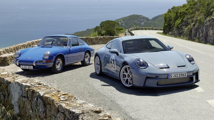 New-2023-Porsche-911-S-T-limited_55