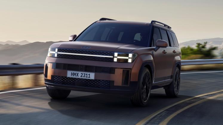 New-2023-Hyundai-Santa-Fe_17