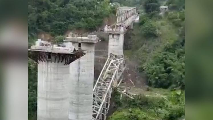 POD PRĂBUȘIT