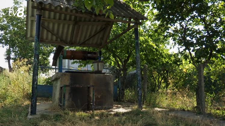 Apă fântâni