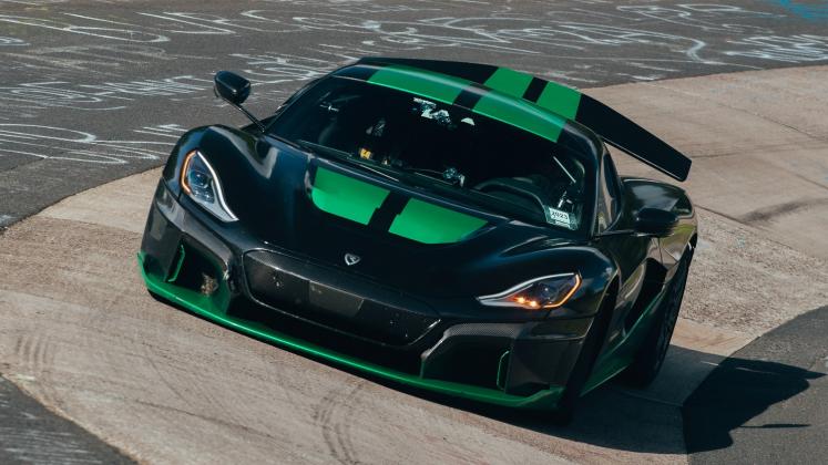 Rimac-Nevera-Time-Attack-Nurburgring-record_22