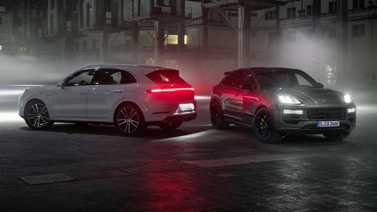 New-2023-Porsche-Cayenne-Turbo-E-Hybrid_0