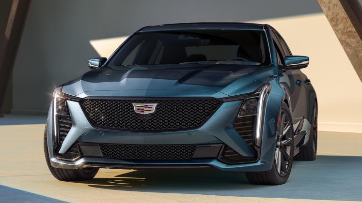 New-2025-Cadillac-CT5-facelift_5