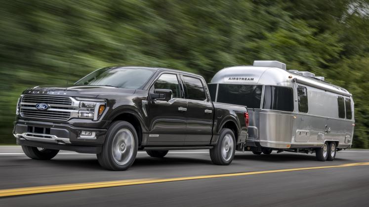 New-2024-Ford-F-150-Platinum_14