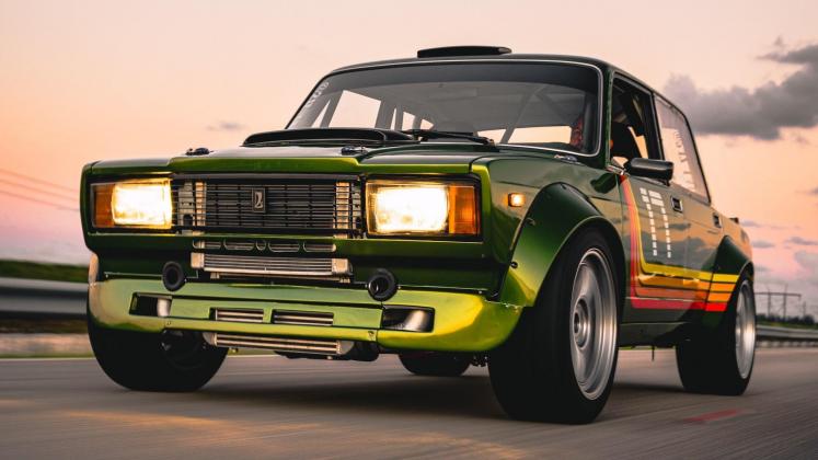 lada-2105-2JZ