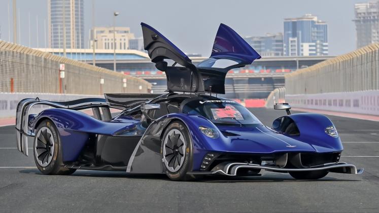 Aston-Martin-Valkyrie-AMR-Pro-for-sale_7