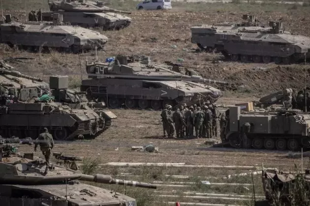 image-2023-10-14-26608437-41-soldati-tancuri-israeliene-zona-granitei-fasia-gaza