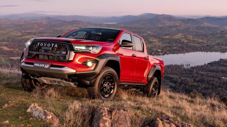 New-2023-Toyota-Hilux-GR-SPORT-II_57