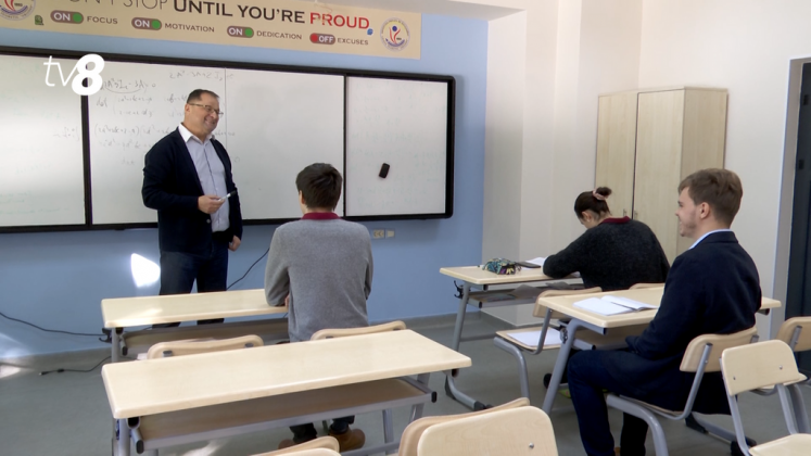 istorie profesor