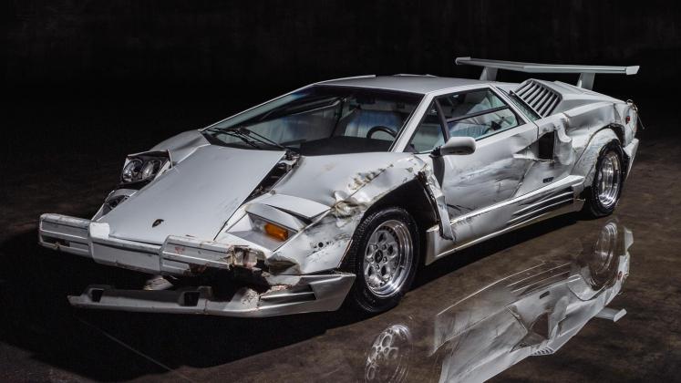 Lamborghini-Countach-The-Wolf-of-Wall-Street-crashed_4