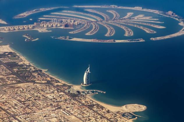 Palm-Jumeirah-Development-14b35029f95b01c7b5898718601dbb5ab3f754b837e611b7f8f2e94676005105