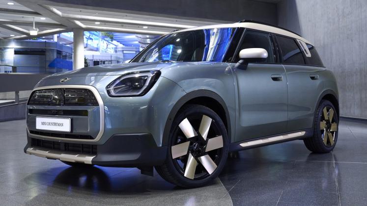 MINI-Countryman-production-at-BMW-Group-Plant-Leipzig_32