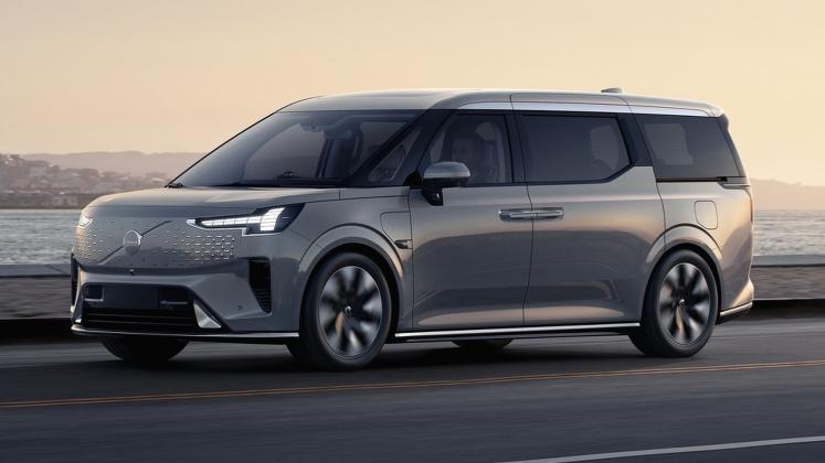 New-2024-Volvo-EM90-cn-spec_61