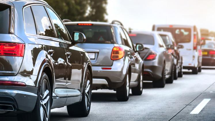 masini-in-trafic