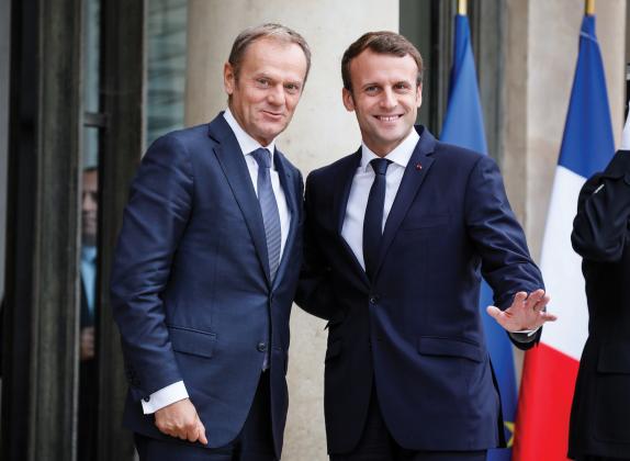Macron-1