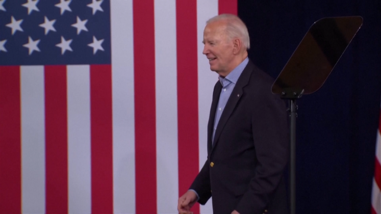 n607678v2_BIDEN TRUMP.mxf.00_00_26_13.Still002